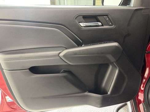 Used 2024 GMC Canyon Elevation w/ Elevation Premium Package RWD image 11