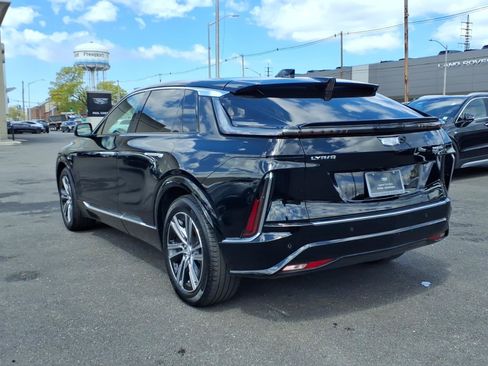 Certified 2024 Cadillac Lyriq Luxury w/ LPO, Floor Liner Package AWD/4WD image 7