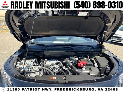 New 2026 Mitsubishi Outlander ES image 15