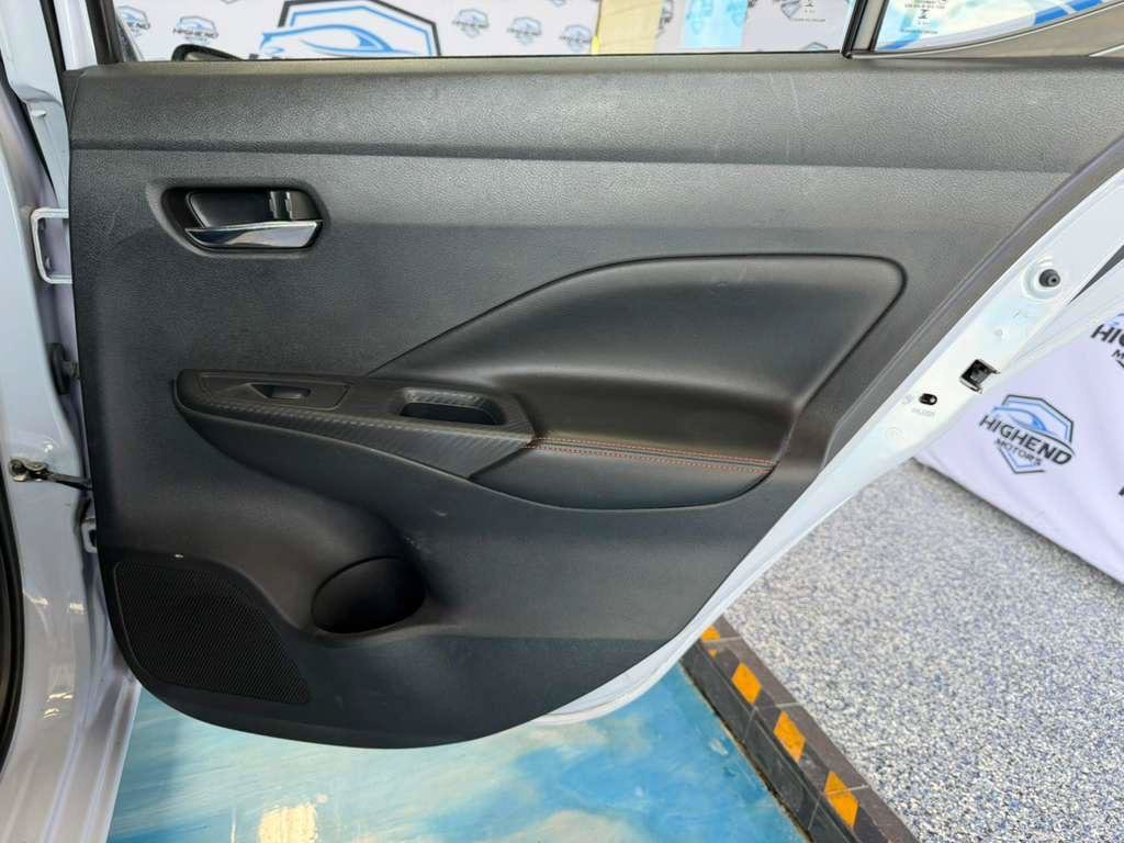 Used 2024 Nissan Versa SR FWD image 21