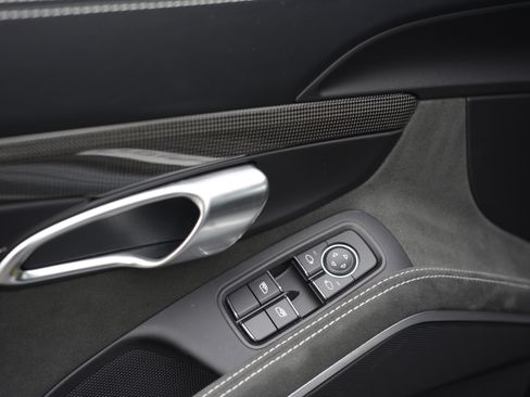 Certified 2025 Porsche 718 Cayman GTS RWD image 14