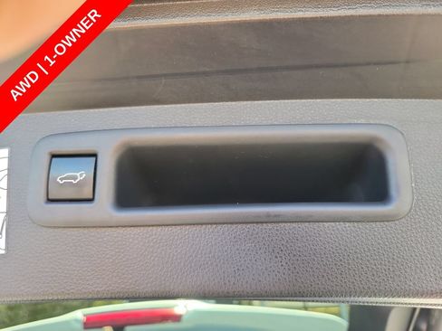 Used 2023 Toyota Highlander Limited AWD/4WD image 12