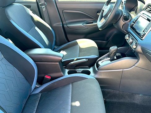 Used 2025 Nissan Versa SV w/ Trunk Package FWD image 23