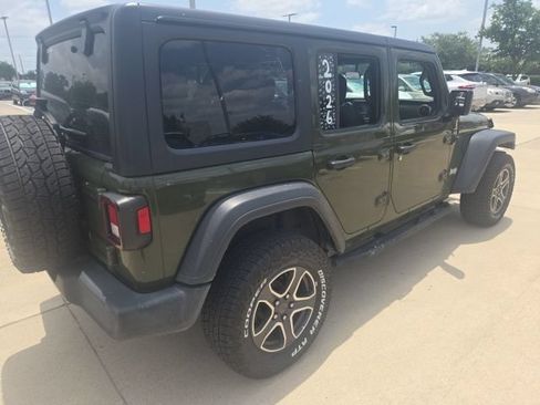 Used 2021 Jeep Wrangler Unlimited Sport AWD/4WD image 3
