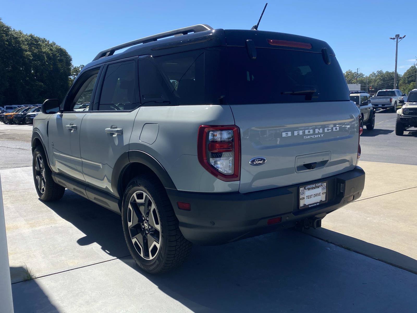Used 2022 Ford Bronco Sport Outer Banks w/ Tech Package AWD/4WD image 7