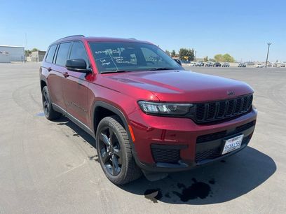 Used 2023 Jeep Grand Cherokee L Laredo