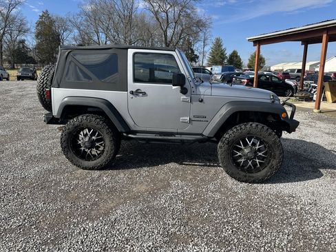 Used 2014 Jeep Wrangler Sport w/ Connectivity Group image 4
