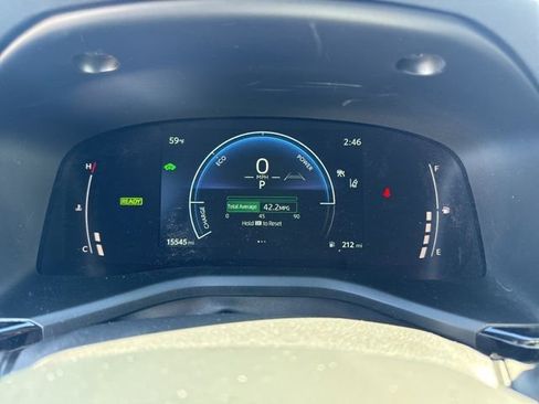 Used 2025 Toyota Camry SE w/ Convenience Package image 11