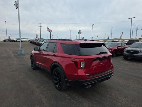 Used 2023 Ford Explorer ST w/ Equipment Group 401A image 5
