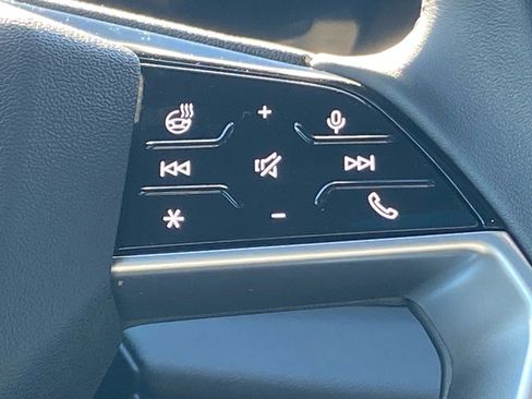 Used 2025 Audi Q6 e-tron Premium Plus w/ Premium Plus image 7