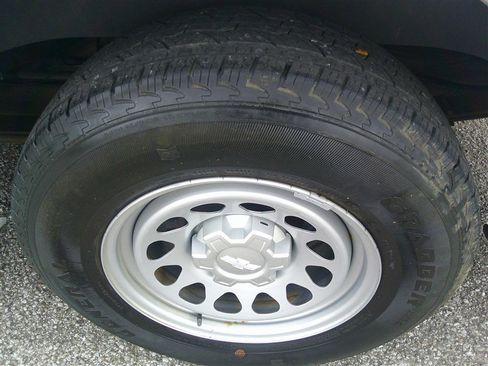 Used 2010 Chevrolet Express 1500 AWD w/ Power Package image 20