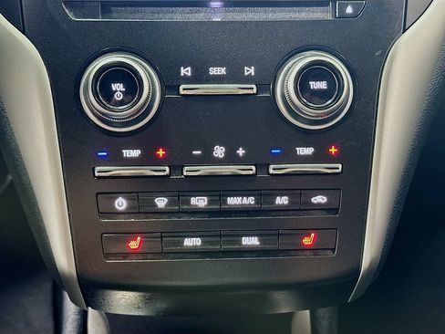 Used 2017 Lincoln MKC Select w/ Select Plus Package FWD image 18