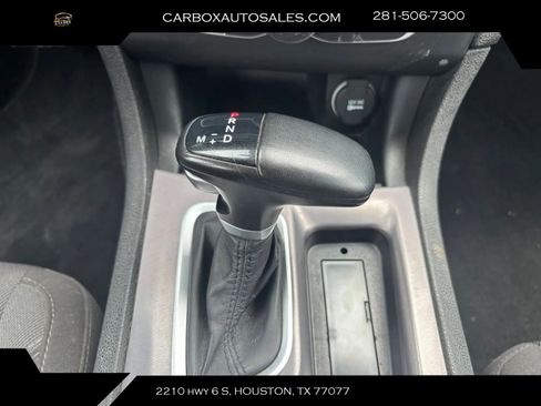 Used 2022 Dodge Charger SXT RWD image 15