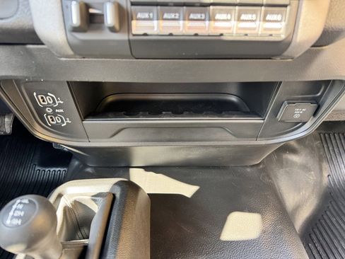 New 2024 RAM 3500 Tradesman w/ Chrome Appearance Group AWD/4WD image 27