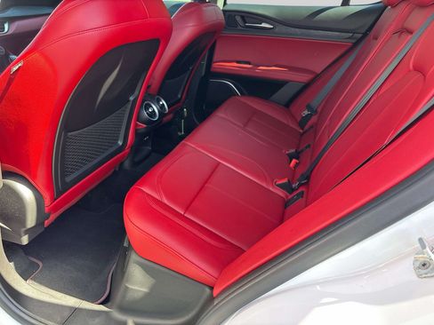 Used 2019 Alfa Romeo Stelvio AWD w/ Nero Edizione image 9