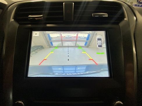 Used 2018 Ford Fusion SE w/ Fusion SE Technology Package image 35