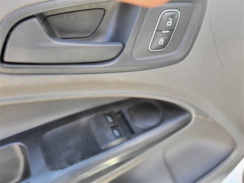 Used 2019 Ford Transit Connect XL image 11