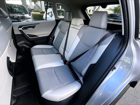 Used 2025 Toyota RAV4 Limited image 20