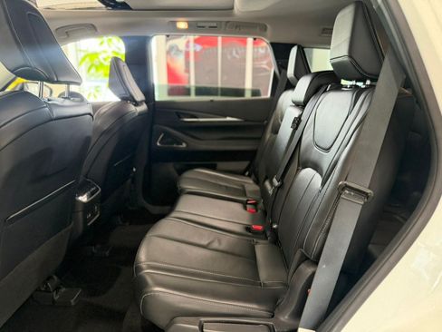Used 2023 INFINITI QX60 Sensory w/ Vision Package AWD/4WD image 17