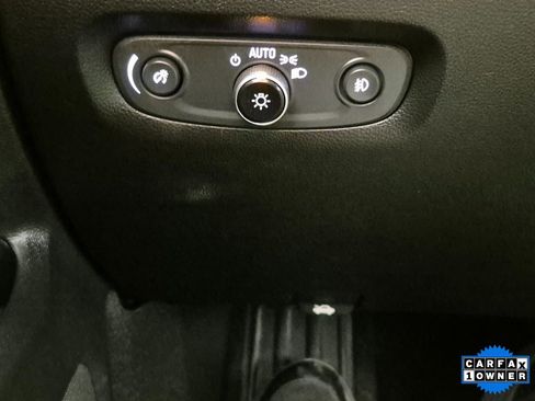 Used 2018 Chevrolet Traverse RS image 15