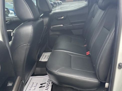 Used 2023 Toyota Tacoma Limited image 13