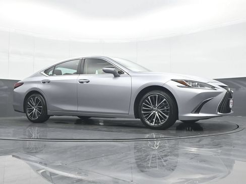 Used 2023 Lexus ES 350 w/ Premium Package FWD image 33