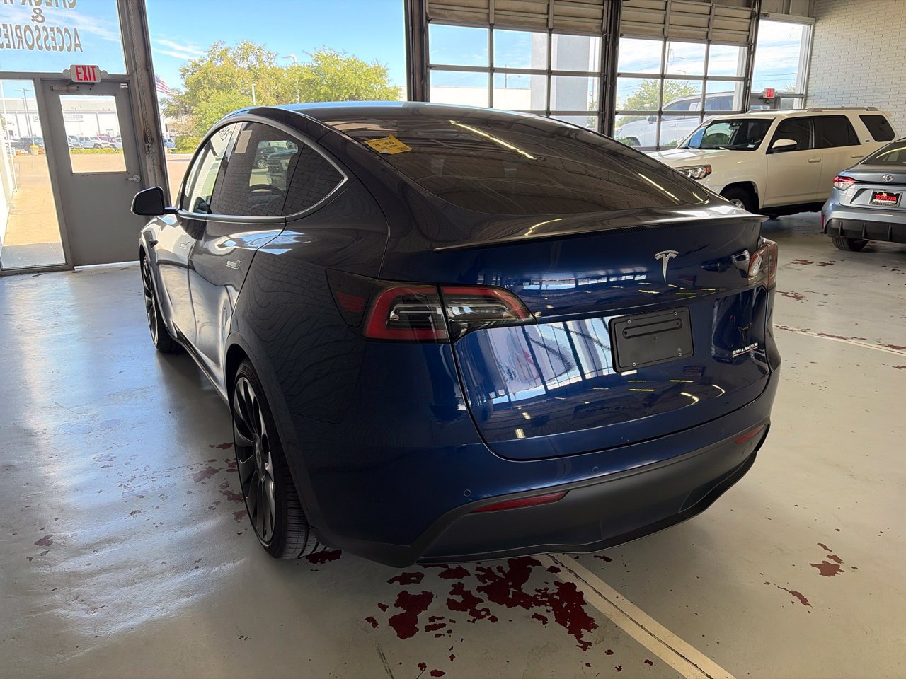 Used 2022 Tesla Model Y Performance AWD/4WD image 5