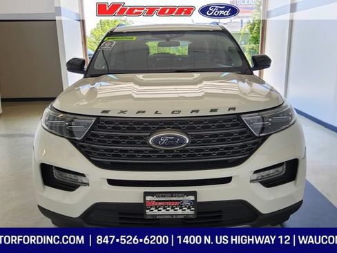 Used 2024 Ford Explorer XLT w/ Equipment Group 202A AWD/4WD image 5