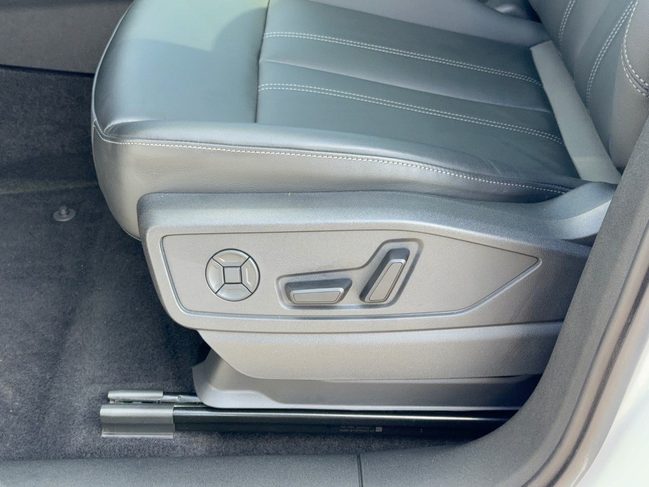 Used 2026 Audi Q5 Premium AWD/4WD image 16
