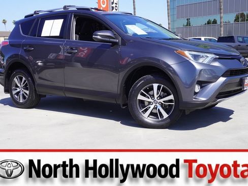 Used 2018 Toyota RAV4 XLE FWD image 1