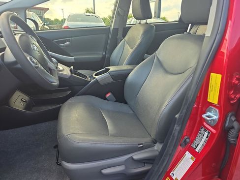 Used 2014 Toyota Prius Two FWD image 12