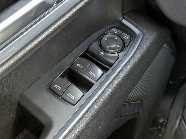Used 2025 Chevrolet Silverado 1500 LT AWD/4WD image 14