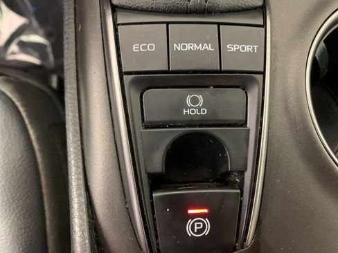 Used 2022 Toyota Camry XSE FWD image 26