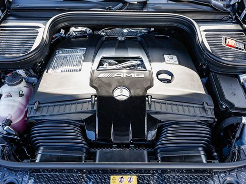 New 2026 Mercedes-Benz GLS 63 AMG 4MATIC image 28