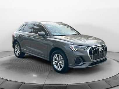 Certified 2025 Audi Q3 2.0T Premium w/ Convenience Package