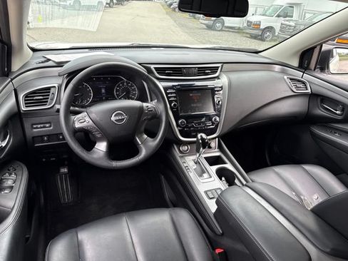 Certified 2023 Nissan Murano SV w/ SV Midnight Edition Package AWD/4WD image 11