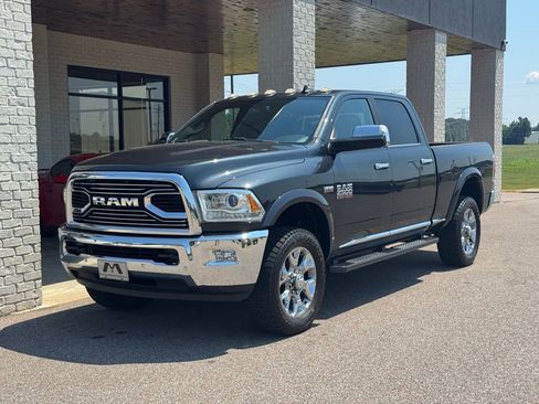 Used 2018 RAM 2500 Limited image 3