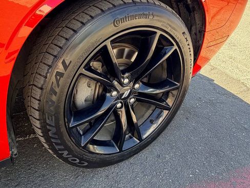 Used 2018 Dodge Challenger R/T Plus image 40