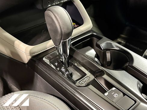 New 2026 Subaru Forester Premium AWD/4WD image 17