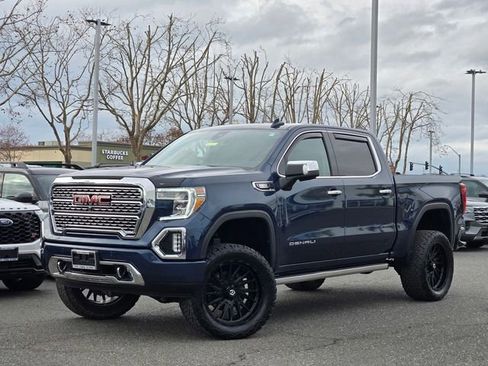 Used 2018 Jeep Cherokee Latitude Plus image 2