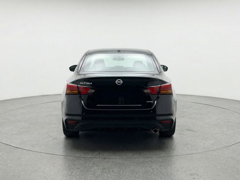 Used 2025 Nissan Altima 2.5 SV image 7