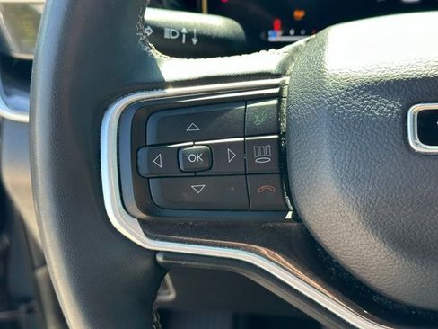 Used 2023 Jeep Wagoneer 4WD w/ Convenience Group I image 24