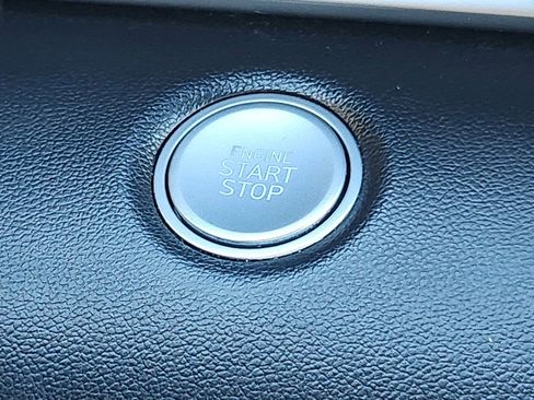 Certified 2022 Hyundai Elantra SEL w/ Convenience Package image 22