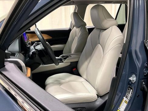 Certified 2024 Toyota Grand Highlander AWD image 26