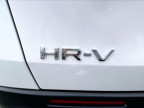 Certified 2025 Honda HR-V LX image 24