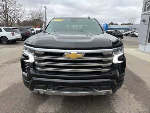 Used 2025 Chevrolet Silverado 1500 High Country w/ High Country Premium Package image 8