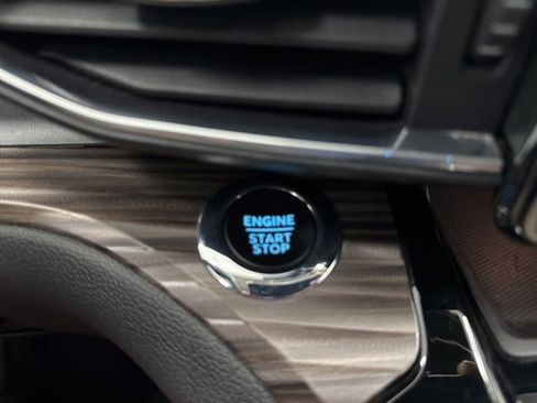 Used 2023 Ford Explorer Limited w/ Equipment Group 301A image 15