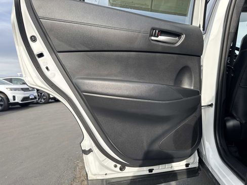 Used 2025 Toyota Corolla Cross XLE image 24