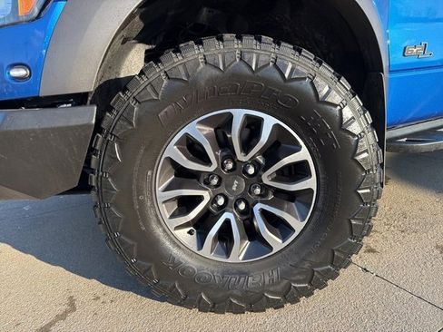 Used 2012 Ford F150 Raptor w/ Raptor Luxury Pkg image 53
