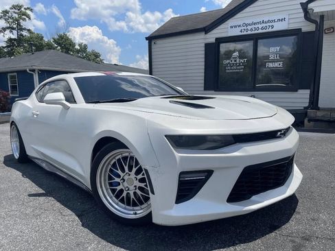 Used 2017 Chevrolet Camaro SS RWD image 1